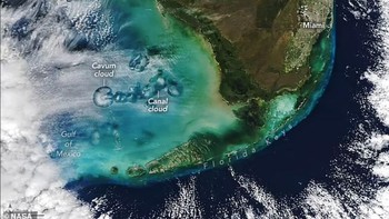 Para ilmuwan dari University Corporation for Atmospheric Research (UCAR), yang mengelola pusat penelitian atmosfer National Science Foundation, memimpin penelitian tahun 2010 dan 2011 yang memecahkan teka-teki awan Cavum. Foto: NASA