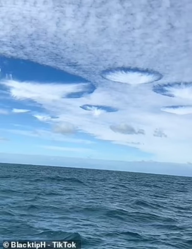 Awan Cavum