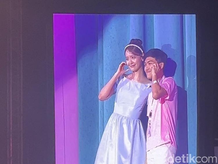 Pesona Yoona SNSD Menohok Sampai ke Tribun Tennis Indoor!