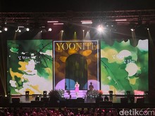 Yoona Buka Lembaran Baru Bersama SONE di Fanmeeting Jakarta Yoona Buka Lembaran Baru Bersama SONE di Fanmeeting Jakarta