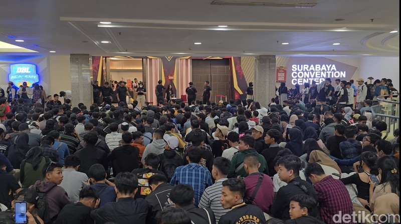 Babak grand final FFWS ID 2024 Spring telah selesai digelar. Acaranya begitu meriah, dan berikut ini potret suasana di lokasi pertandingannya.