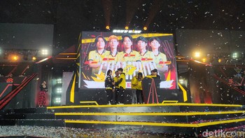 Pertandingannya berjalan begitu seru. Untuk gelar juara FFWS ID 2024 Spring berhasil diperoleh Onic Olympus. Foto: (Panji Saputro/detikINET).