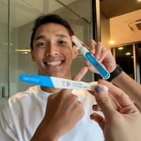 “Our greatest adventure yet begins with a little heartbeat,” tulis keterangan unggahan. Unggahan itu pun langsung dibanjiri ucapan selamat dari para netizen. Foto: Instagram/@shanju