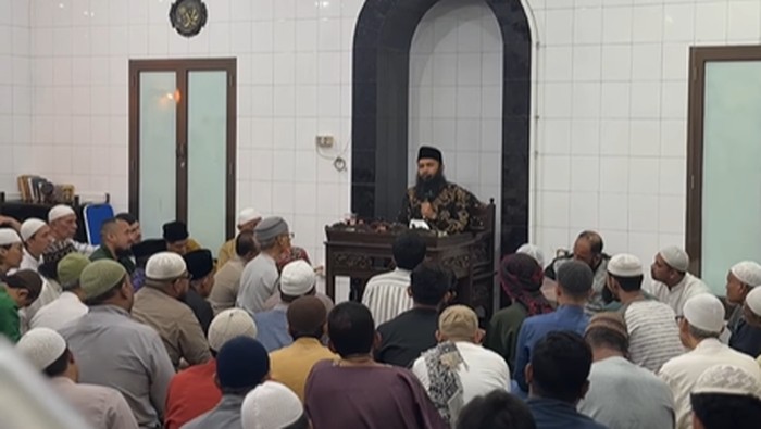 Kajian Ustaz Riza Basalamah di Surabaya.