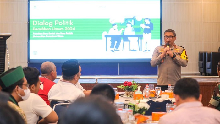 Kapolda Sumut Irjen Agung saat menjadi narasumber di dialog politik yang diselenggarakan Fisip USU. (Dok. Polda Sumut)