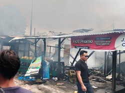 Kebakaran 29 kamar kos dan tiga warung di Jalan Sekar Sari Nomor 3 Kesiman Kertalangu terjadi sekitar pukul 11.30 Wita, Minggu (3/3/2024).