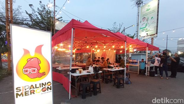 Kedai Si Paling Mercon di Cirebon