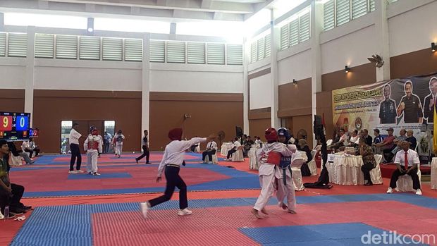 Kejurda taekwondo pelajar DIY digelar di UTDI, Bantul, Minggu (3/3/2024).