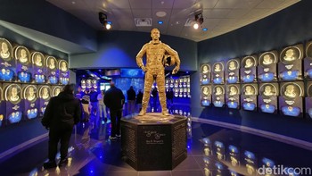 US Astronaut Hall of Fame, ini adalah ruang penghormatan untuk semua astronaut yang pernah bertugas di NASA. Mereka semua dipajang fotonya termasuk juga tahun mereka wafat. Foto: Fitraya Ramadhanny/detikcom