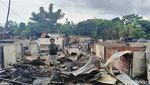 Potret Kebakaran Puluhan Kamar Kos di Denpasar