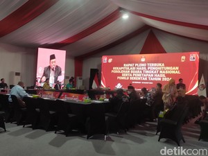 Rekapitulasi KPU Jakpus Hari ke-1: Prabowo-Gibran Unggul di Dua Kecamatan
