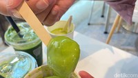 Menu matcha gelato di sini juga menggoda. Rasa pahitnya terasa dengan sensasi creamy yang nikmat. Foto: detikFood/Yenny Mustika Sari