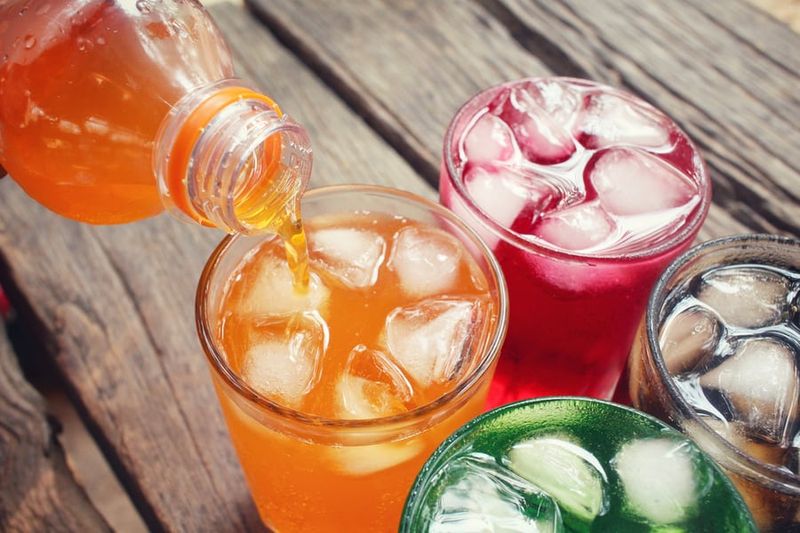 Minum Soda Tiap Hari, Wanita Ini Keluarkan Rp 442 Juta Untuk Obati Giginya