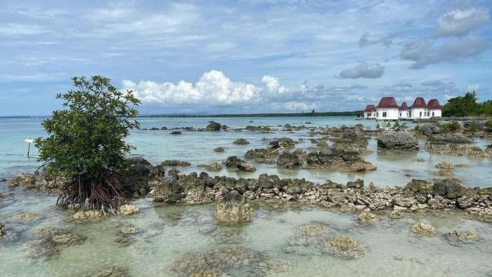 Pantai Tureloto