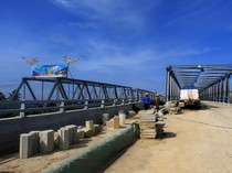 Pembangunan Duplikasi Jembatan Kapuas Hampir Rampung