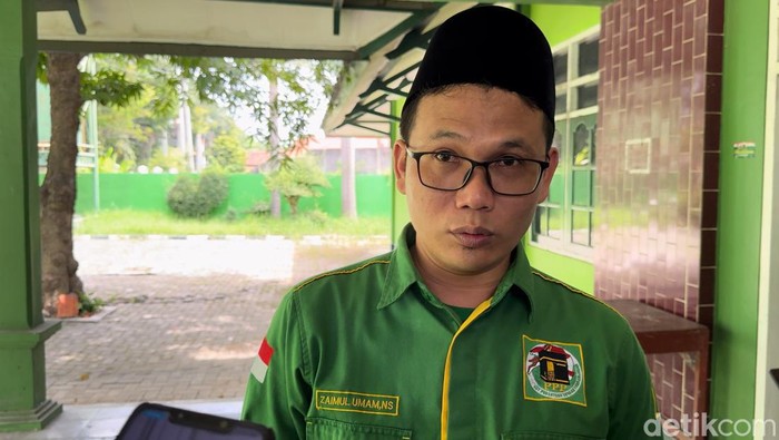 Ketua DPC PPP Rembang, Zaimul Umam Nur Salim, saat ditemui wartawan Minggu (3/3/2024).
