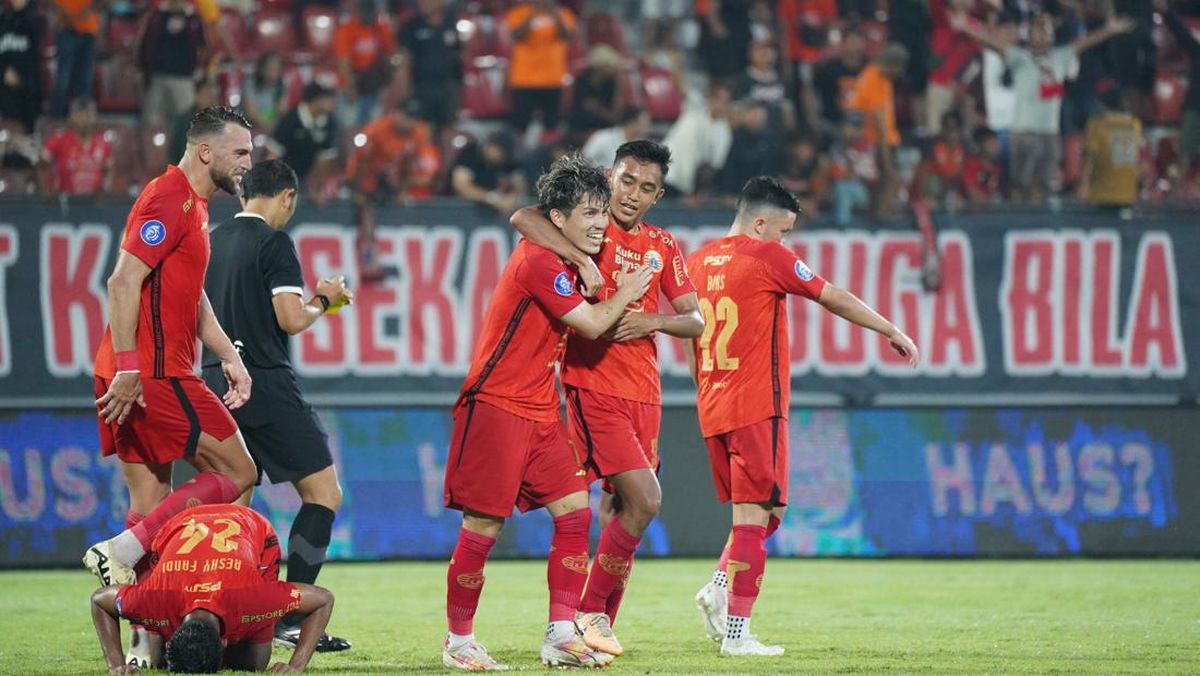 Reaksi Persija Usai Disanksi FIFA