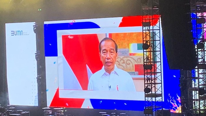 Presiden Joko Widodo (Jokowi) menghadiri Rapat Pimpinan (rapim) TNI dan Polri di Mabes TNI, Cilangkap, Jakarta Timur, Rabu (28/2/2024). Dalam kesempatan kali ini Jokowi membuka rapat pimpinan TNI Polri.