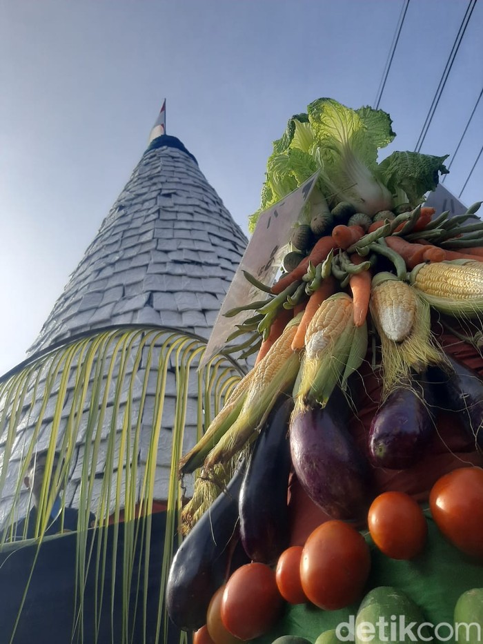 Ritual ruwat desa tumpeng raksasa di Sidoarjo jelang Ramadan
