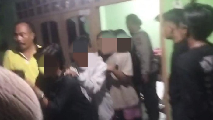 rumah kontrakan diduga dihuni gangster di Driyorejo