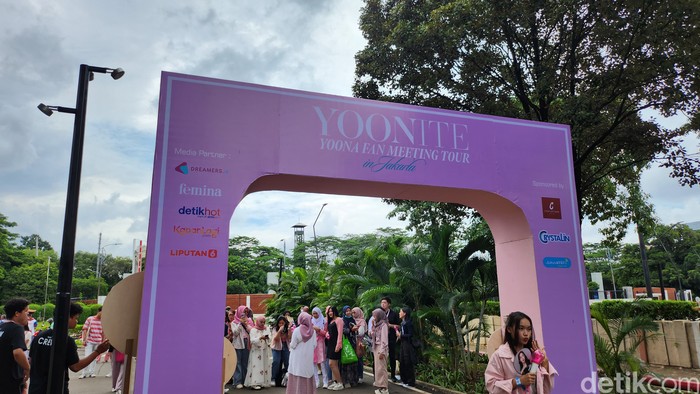 Serba Pinky! SONE Heboh Kumpul di Fanmeeting Yoona SNSD Jakarta