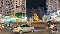 Golden Lions Roundabout Kamboja.