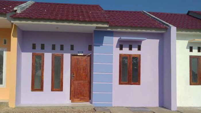 Tampilan depan rumah di Viola Hills Kemiling