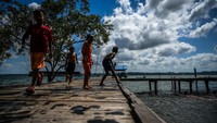 Pembangunan IKN Nusantara dinilai sebagian warga memberikan dampak baik pada daerah penyangga di kawasan itu, di antaranya dengan meningkatnya permintaan terhadap barang-barang kebutuhan dasar para pekerjanya.