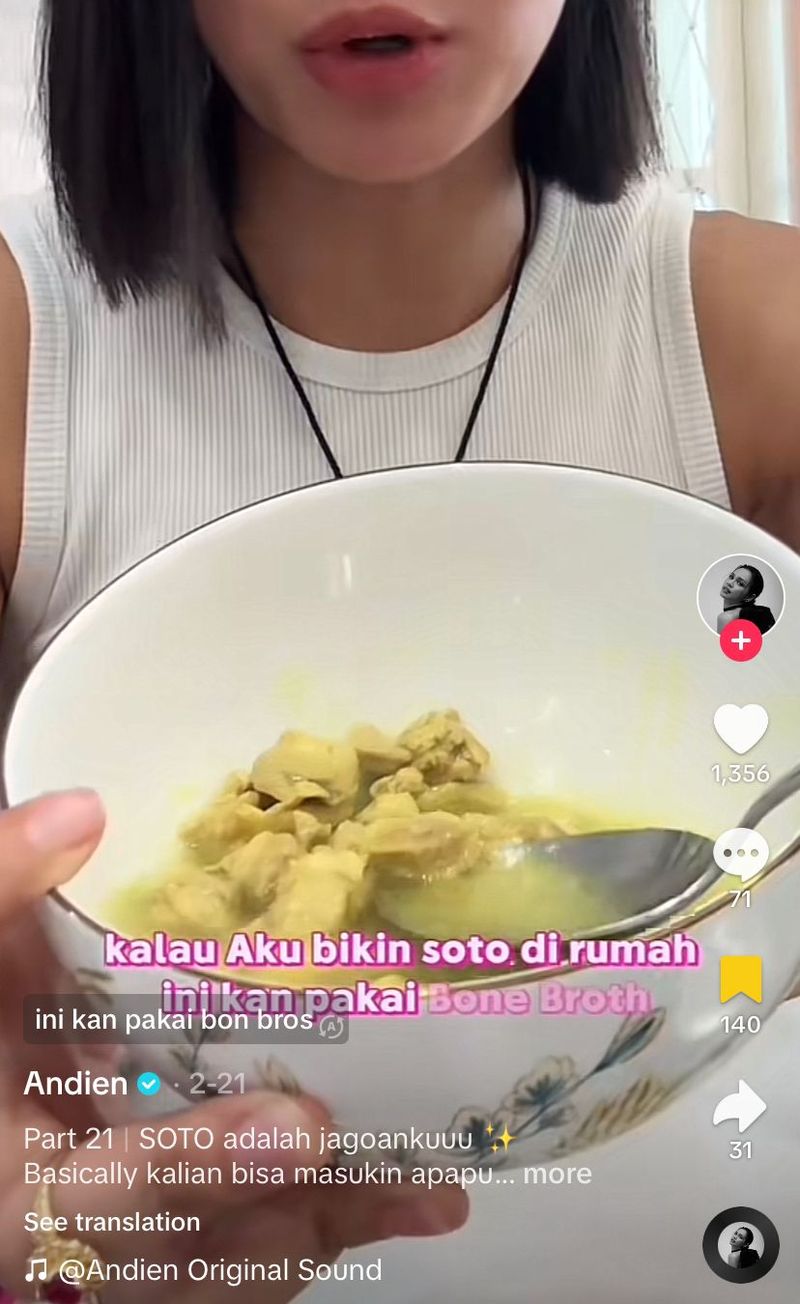 Andien Lahap Soto Sehat Versinya, Pakai Kaldu Tulang dan Miso