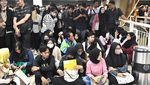 Pencari Kerja Menyemut di Bursa Kerja Bekasi