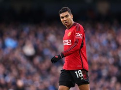 7. Casemiro- &euro; 1.77 juta (Rp 30,2 miliar) per bulan. Foto: Getty Images/Robbie Jay Barratt - AMA