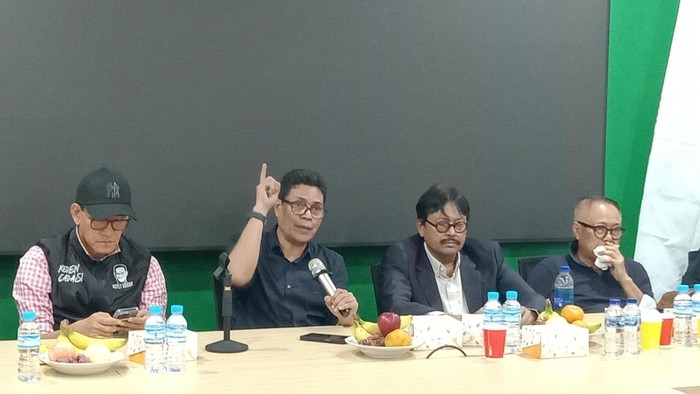 Diskusi Seru Spektrum Oposisi Terpimpin Diskusi Seru Spektrum Oposisi Terpimpin