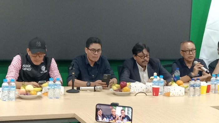 Diskusi Seru Spektrum Oposisi Terpimpin Diskusi Seru Spektrum Oposisi Terpimpin