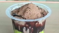 Memanfaatkan sebuah ruko di Jalan 25 No.34, Duren Sawit, Jakarta Timur, Alpukat Kocok Sagita menawarkan racikan es pokat yang menyegarkan. Harga per gelasnya mulai dari Rp 10.000an saja. Foto: Istimewa