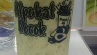 Racikan alpukat kocok rumahan salah satunya bisa didapatkan di Alpukat Kocok 46. Berlokasi di Jalan Karya Utama No.11, Kebayoran Baru, ada alpukat kocok seharga Rp 10.000an di sini. Foto: Istimewa