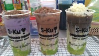 Es pokat yang disajikan oleh S-Ku di Jalan cilungup Jaya No.10, Duren Sawit, Jakarta Timur ini menawarkan 4 varian rasa. Harganya dijual mulai dari Rp 12.000an saja. Foto: Istimewa