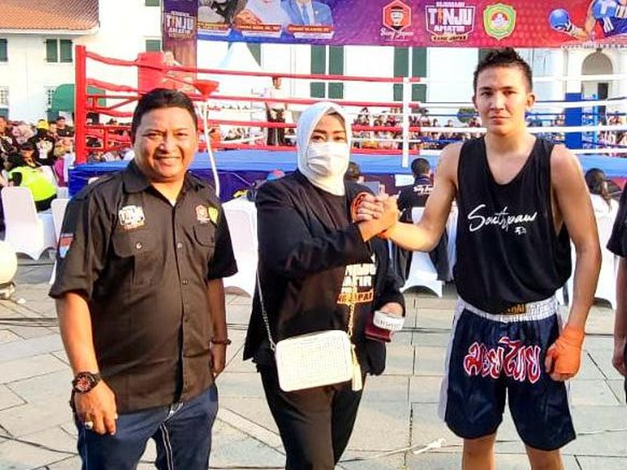 Fahira Idris dan Hengky Silatang
