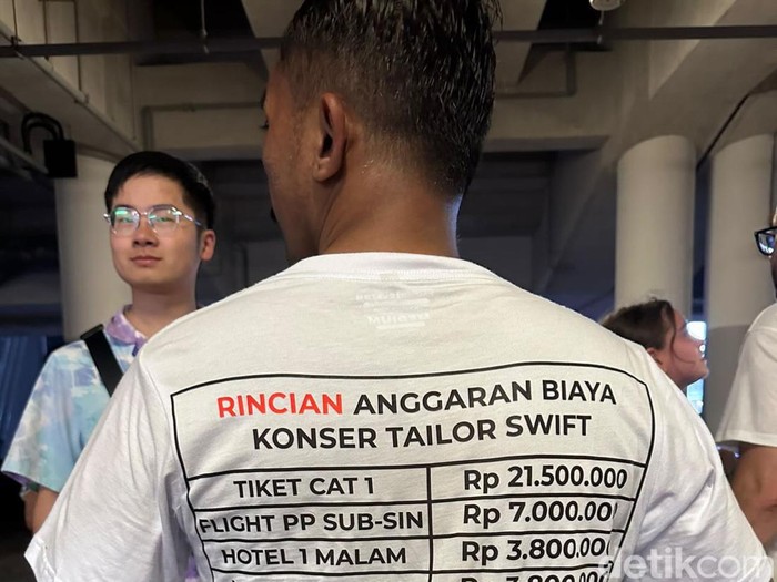 Foto pasangan Ulfa Merdeka dan Hendra, saat menyaksikan konser Taylor Swift.
