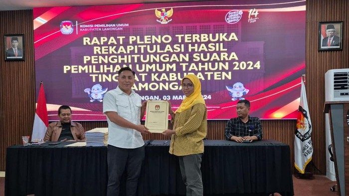 Hasil rekapitulasi suara Pilpres 2024 di Lamongan tuntas