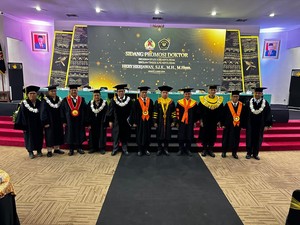 Stafsus Mendagri Irjen Herry Heryawan Raih Gelar Doktor