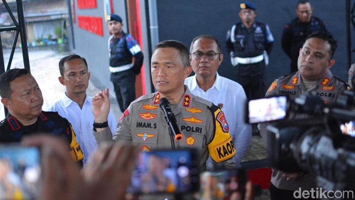 Kapolda Jatim Irjen Imam Sugianto rilis ledakan di Mako Brimob