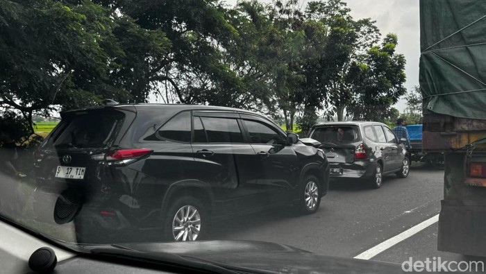 Kecelakaan tol Sidoarjo-Waru