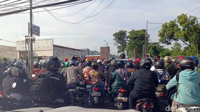 Kemacetan di Jalan Benowo