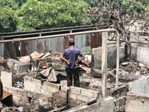 Korban Kebakaran Puluhan Kamar Kos di Denpasar Mulai Pulang Kampung