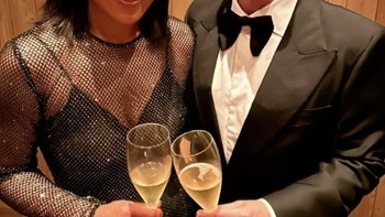 Sejak itulah mereka semakin akrab. Chan bergabung ke Facebook pada 5 Februari 2004. Pada saat itu, Facebook masih berupa media sosial khusus untuk mahasiswa yang sedang berusaha dikembangkan Zuck dan rekan-rekannya dengan sekuat tenaga. Foto: Instagram