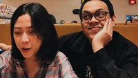 Makan di restoran sushi ternama di Jakarta juga pernah dibagikan momennya. Ia bersama dengan temannya saat itu. Foto: Instagram @marlo