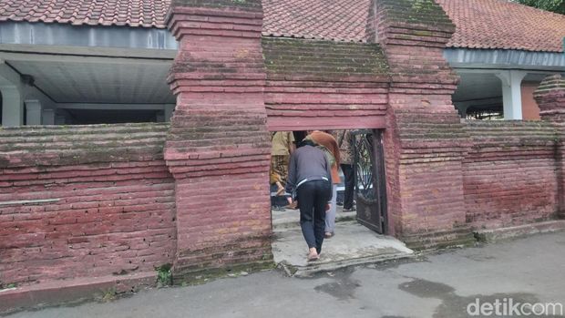 Masjid Keramat Megu Cirebon.
