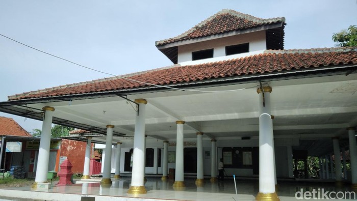Masjid Pasalakan Cirebon