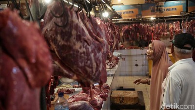 Memantau Harga Sembako di Pasar Senen Jelang Ramadan