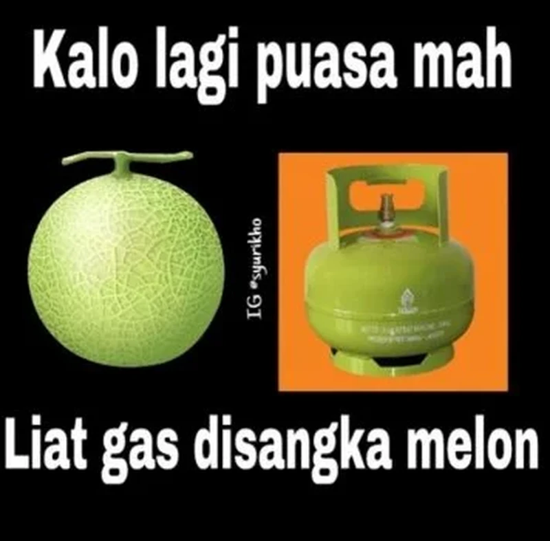 Alhamdulillah, sebentar lagi bulan suci Ramadhan akan datang. Berikut ini meme pertanda bulan puasa sudah dekat. Btw, sudah puasa ganti belum?